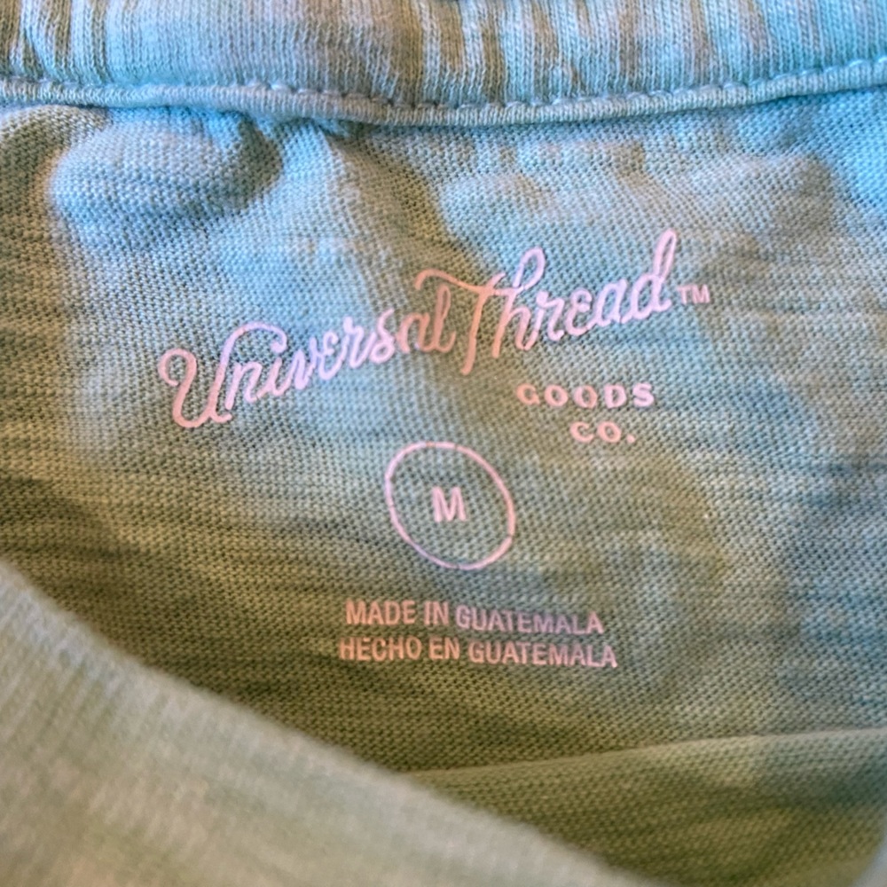 Cozy basic green tee - Picture 3 of 3